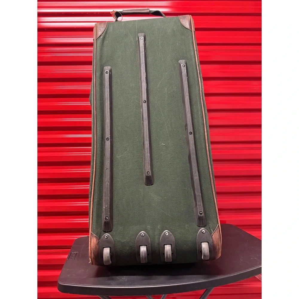 VTG Orvis Battenkill Rolling Duffel Bag Green Canvas Leather Trim Large Travel